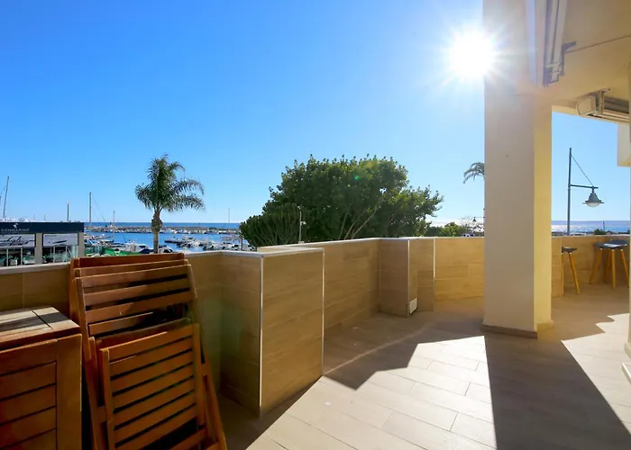 Port Aisha * Estepona